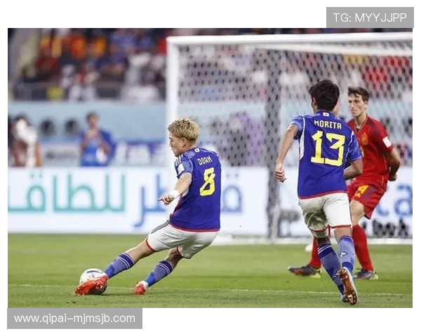 卡塔尔世界杯新闻评论：专家视角解读比赛结果与球队战略布局